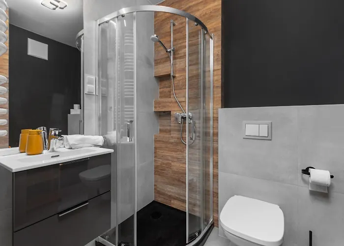 Pileckiego 59 By Homeprime شقة